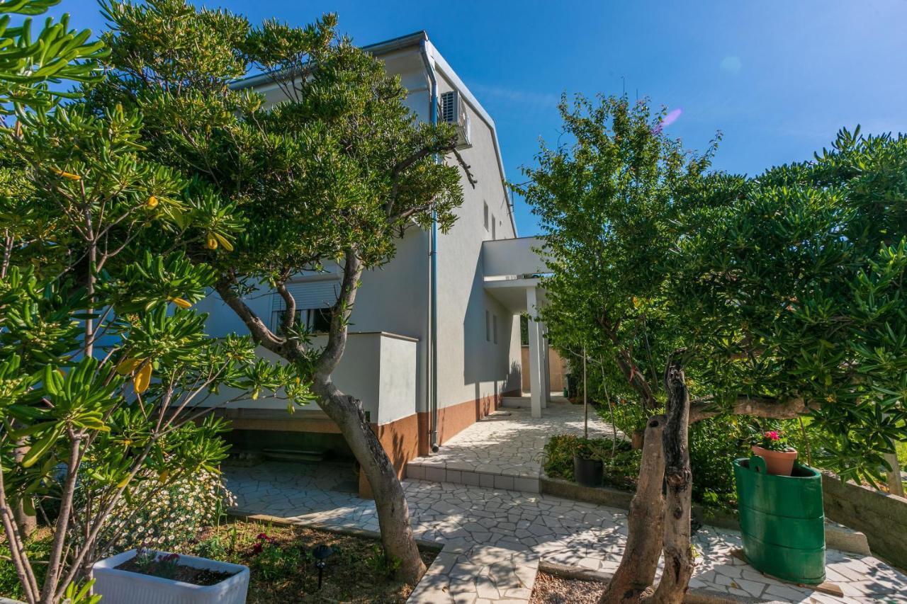 Apartments And Rooms Bianca Barbat na Rabu Exterior foto